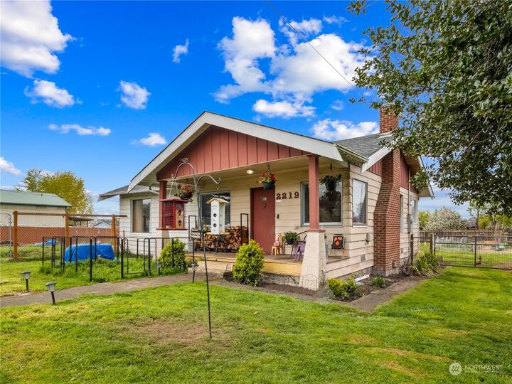 2219 E 4th Ave  Port Angeles WA 98362 photo