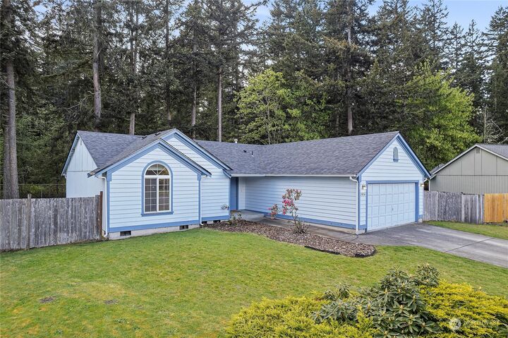 Property Photo: 24316 30th Ave Ct E WA 98387