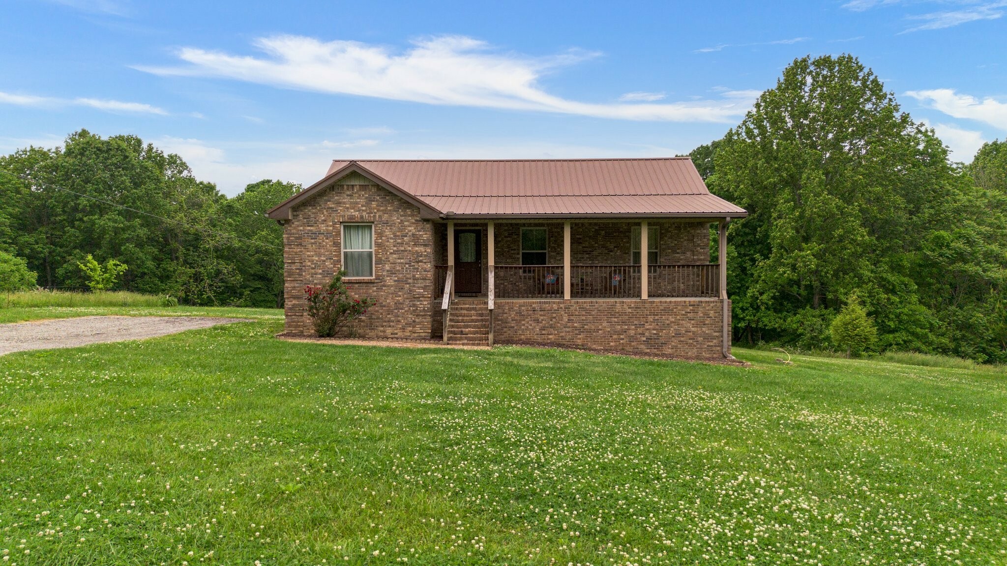 Property Photo:  3253 Oak Knob Rd  TN 37083 