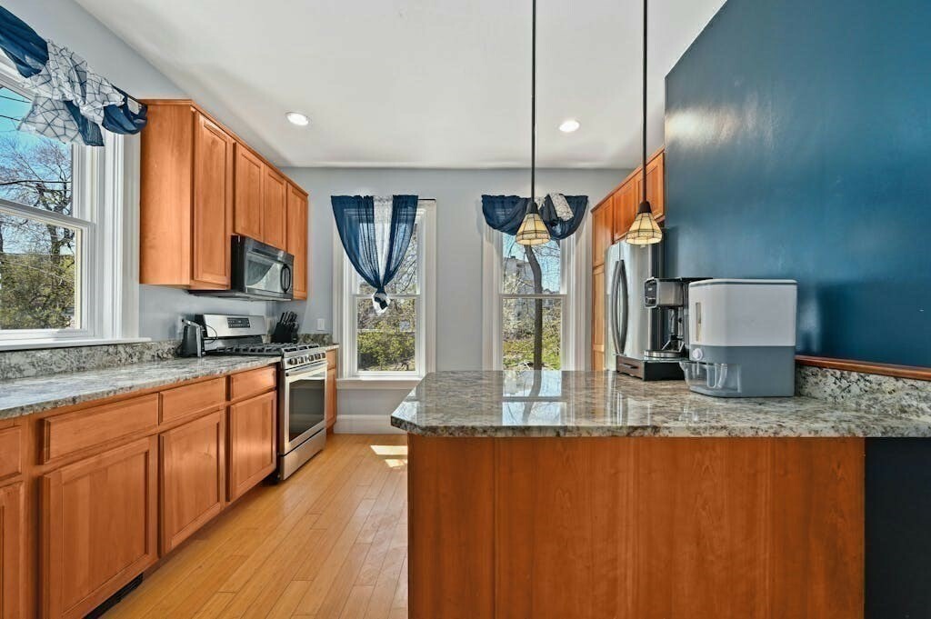 Property Photo:  16 Alden St  MA 01610 