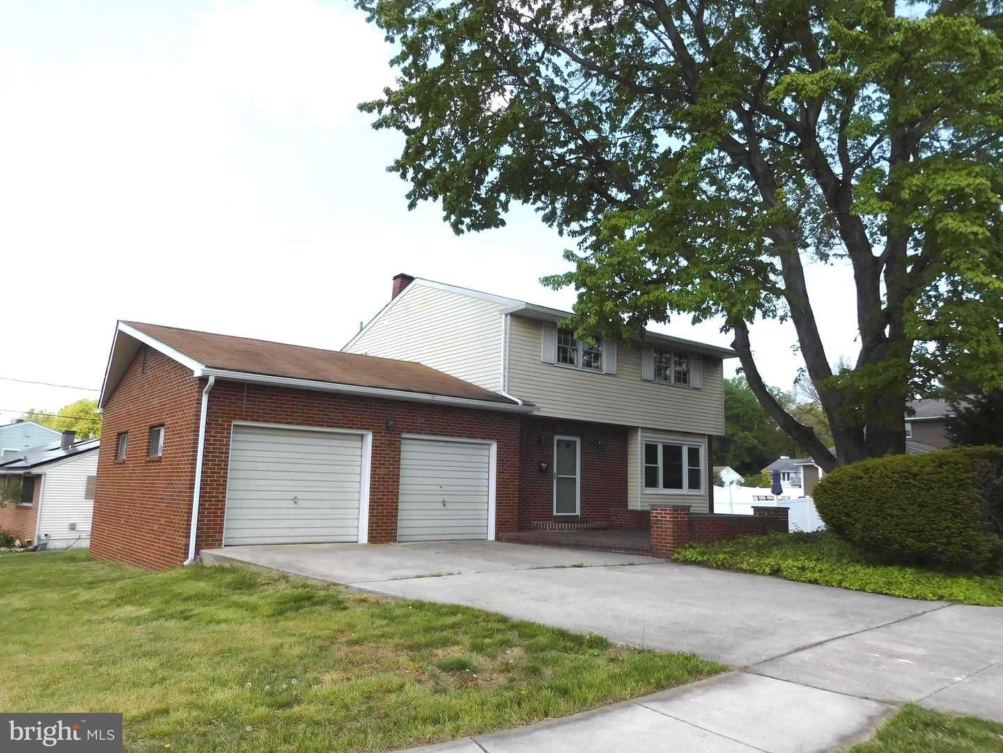 Property Photo:  2211 Canora Drive  DE 19808 