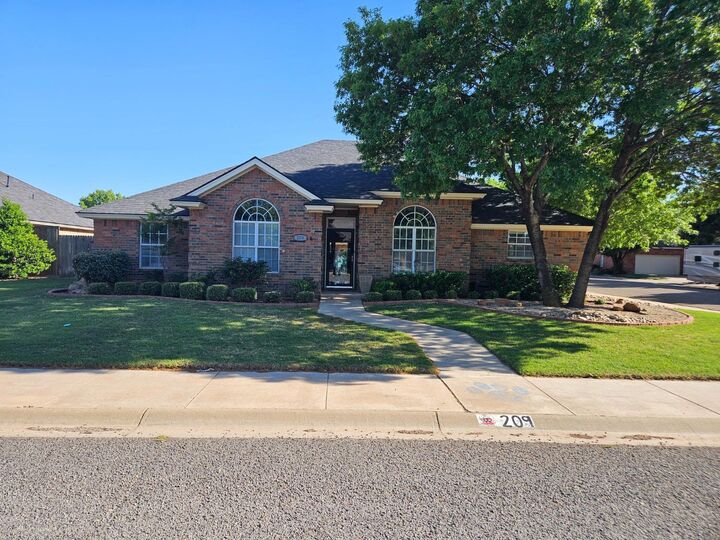 209 Sooner Street  Wolfforth TX 79382 photo