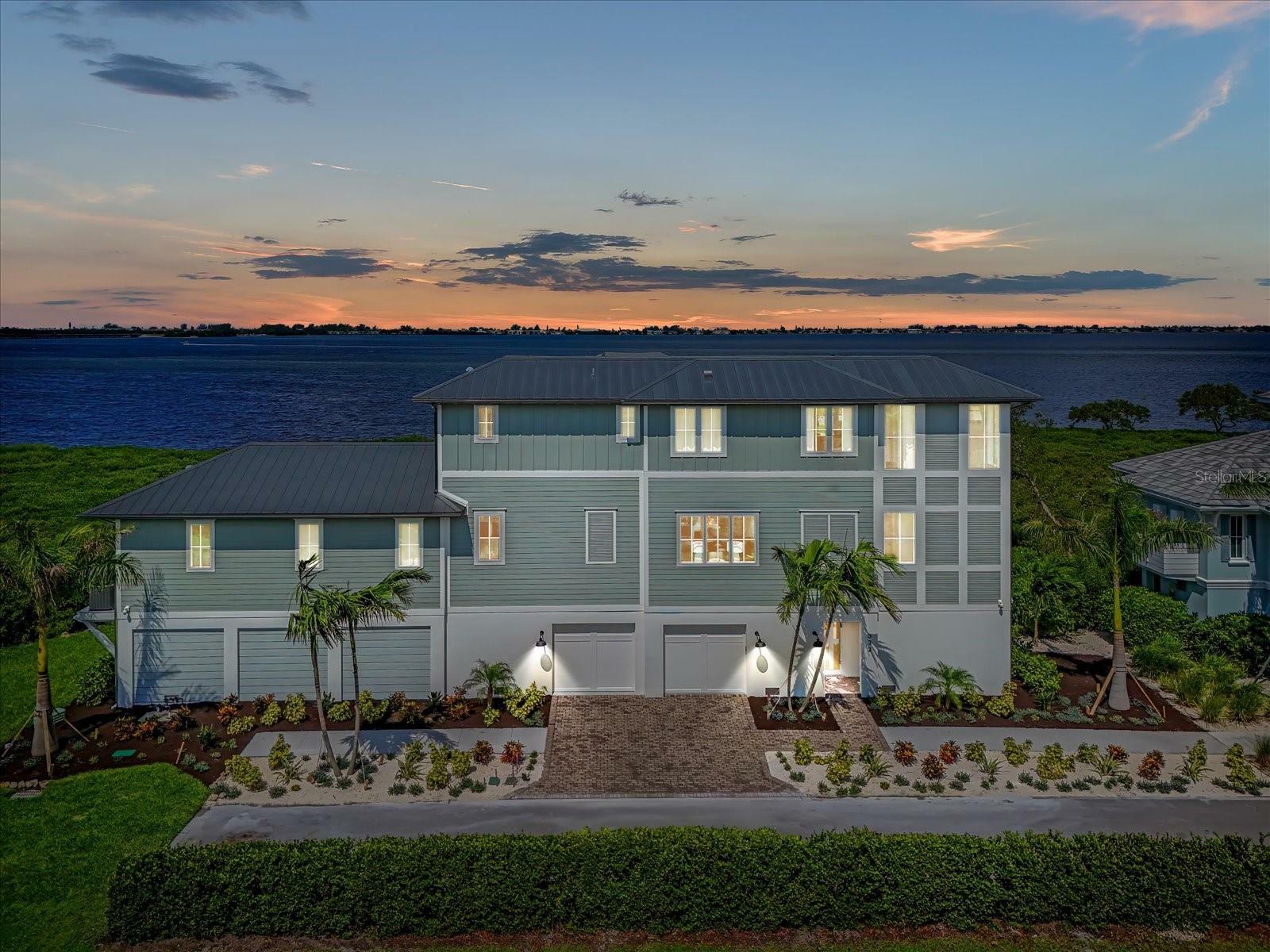 Property Photo: 332 Harbour Sound Court FL 34209