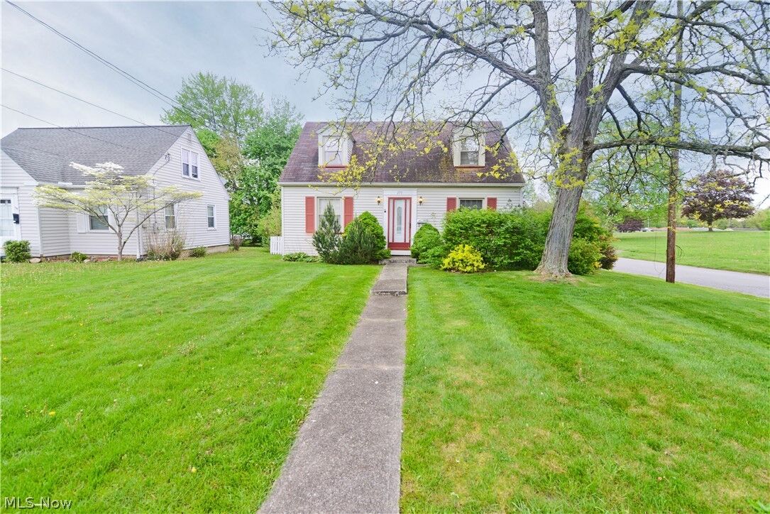Property Photo:  275 Parkgate Avenue  OH 44515 