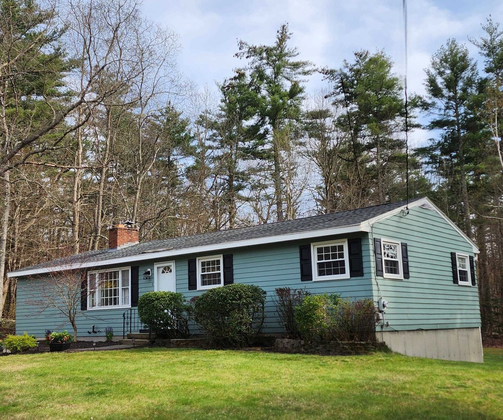 Property Photo: 1 Al Street NH 03038