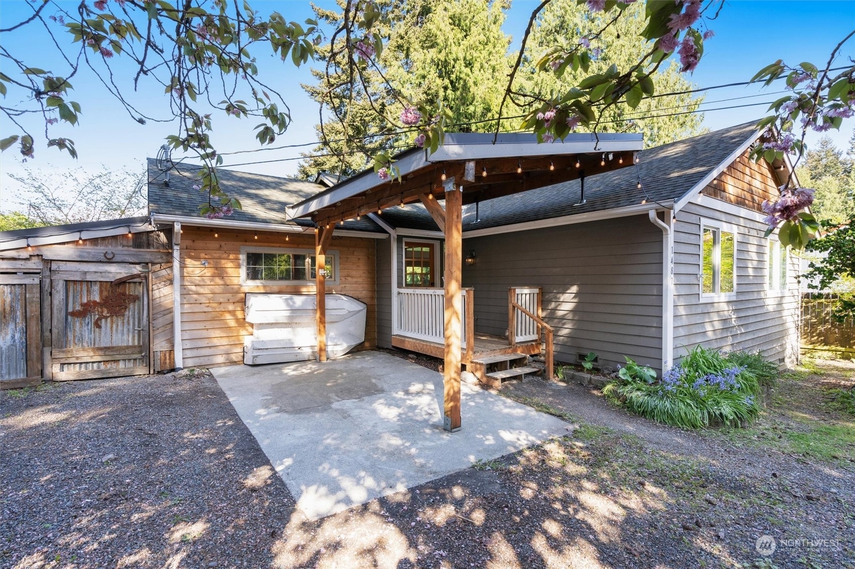 Property Photo:  1481 Sierra Park Lane  WA 98282 