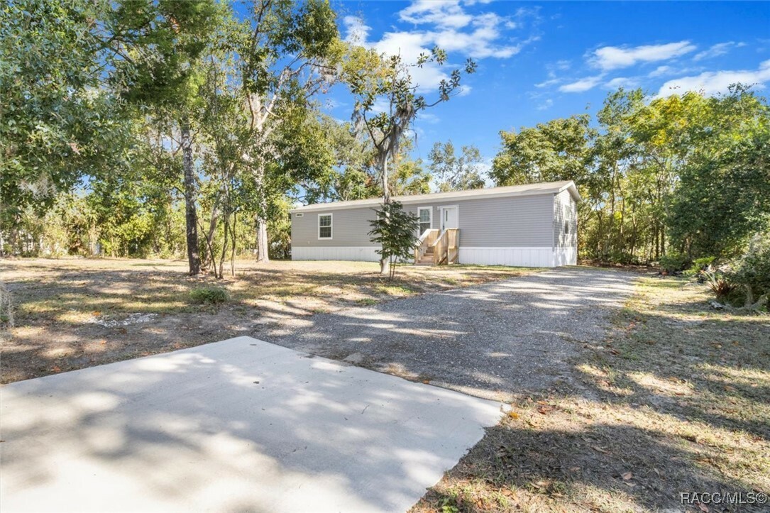 Property Photo:  8281 S Lake Consuella Drive  FL 34436 