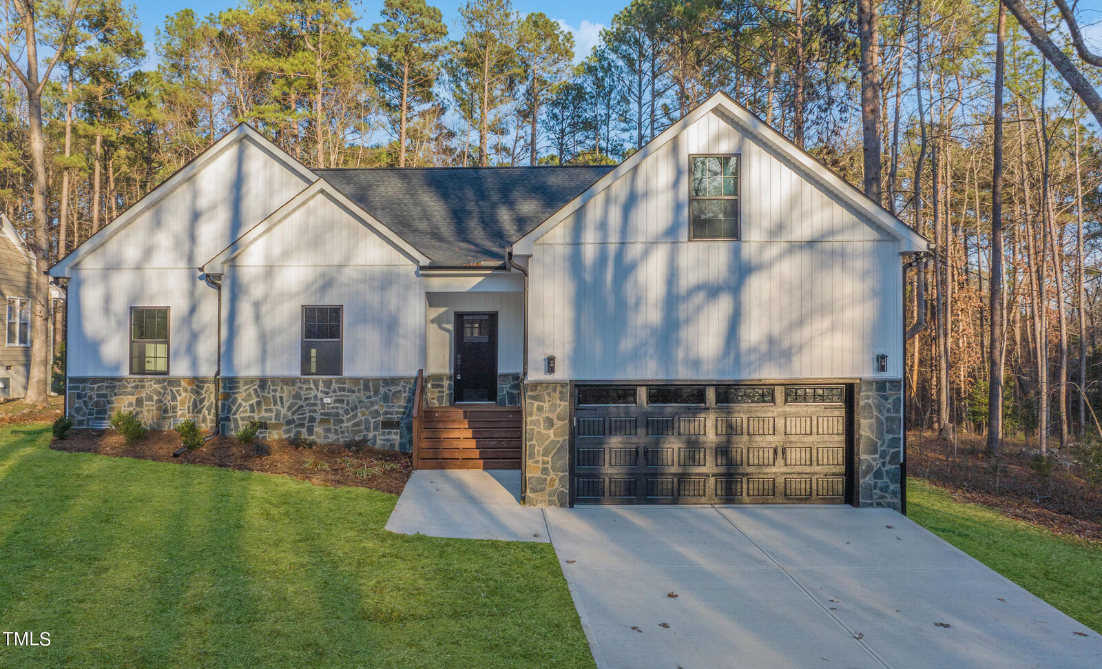 Property Photo: 108 Acoma Drive NC 27549