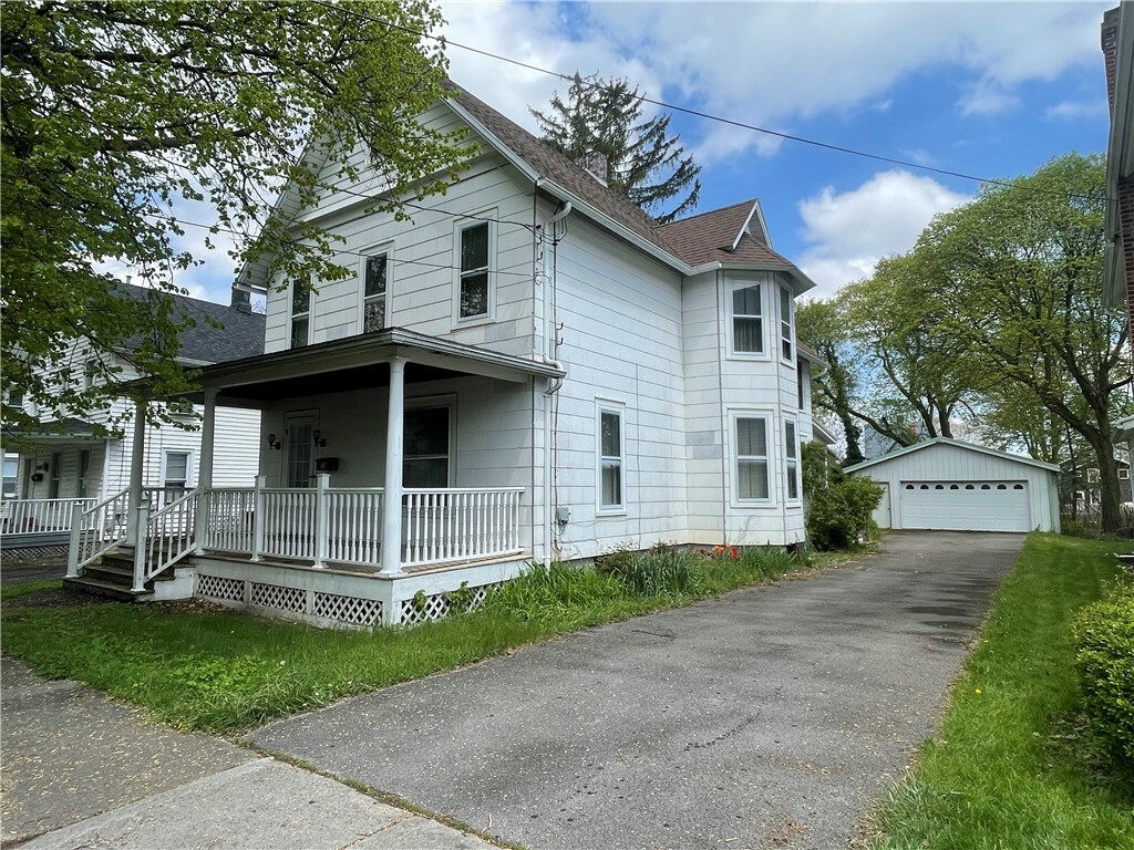 Property Photo:  69 Cherry Street  NY 14456 