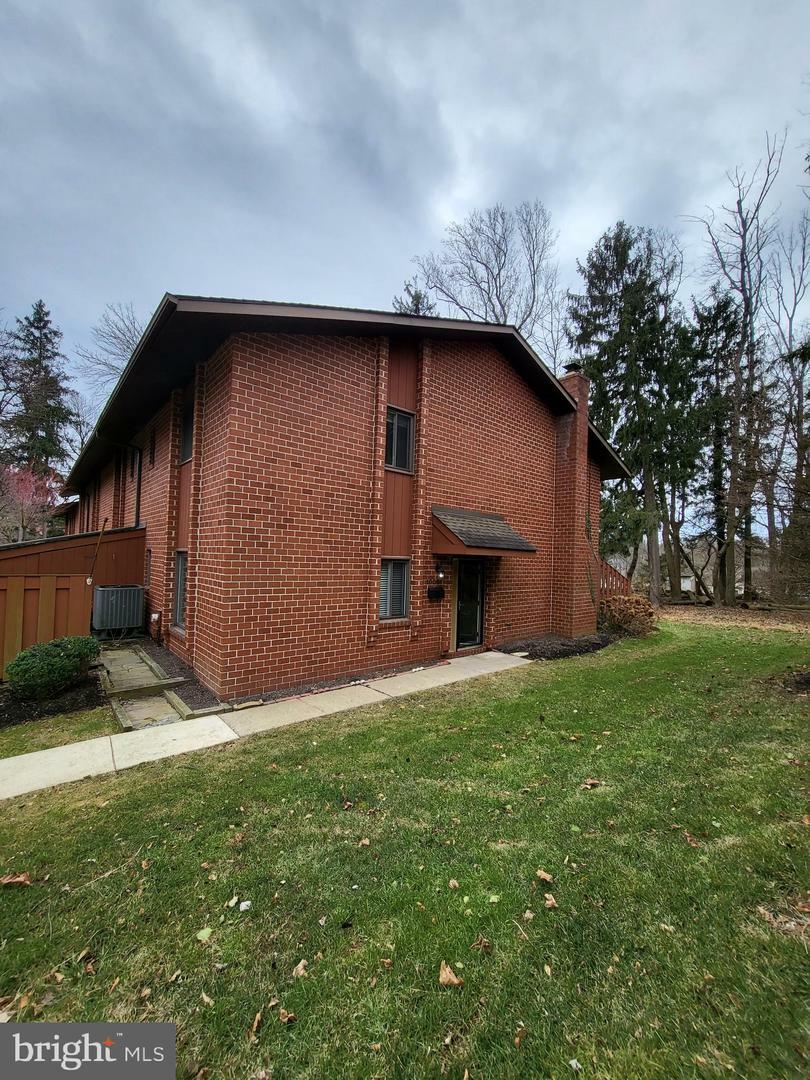 Property Photo:  1006 Worthington Drive  PA 19341 