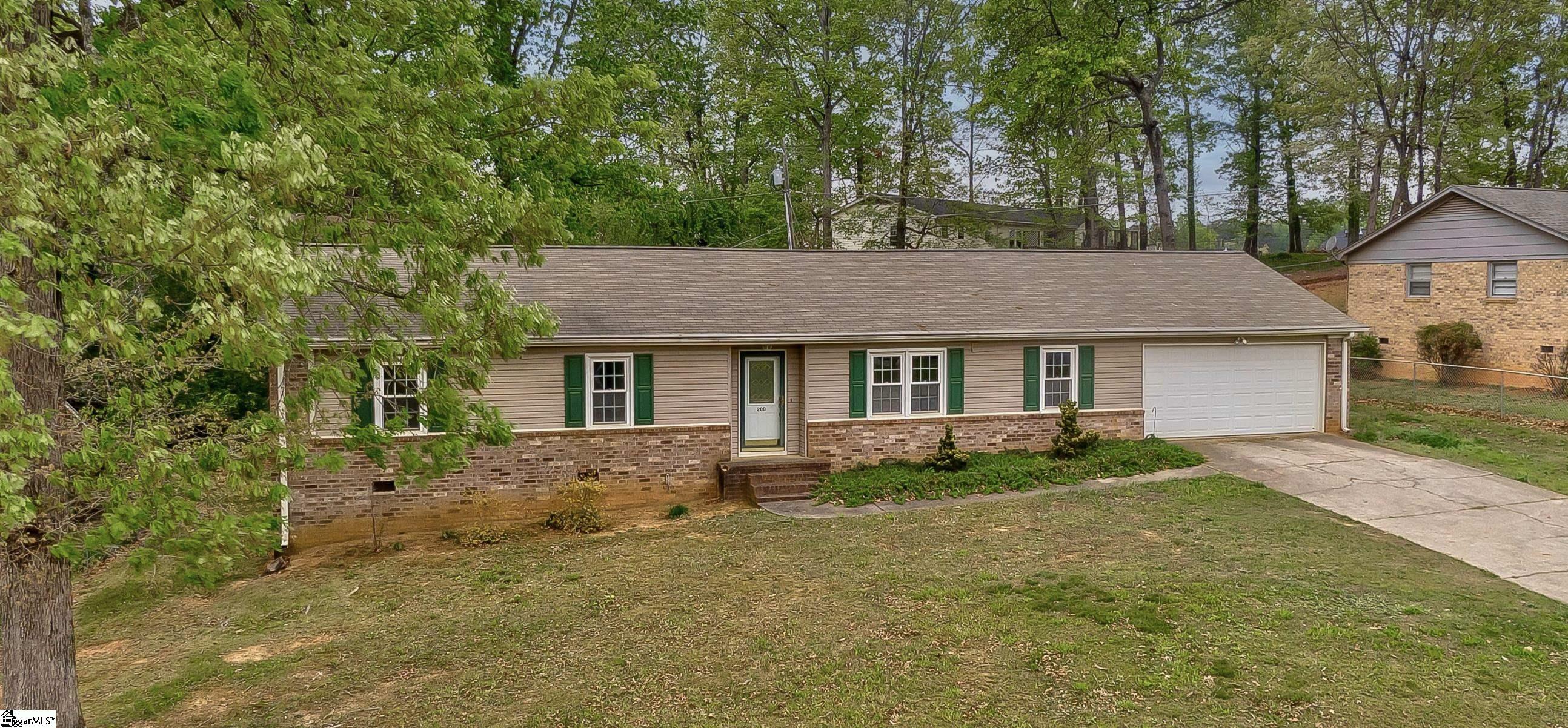 Property Photo: 200 Tanner Road SC 29687