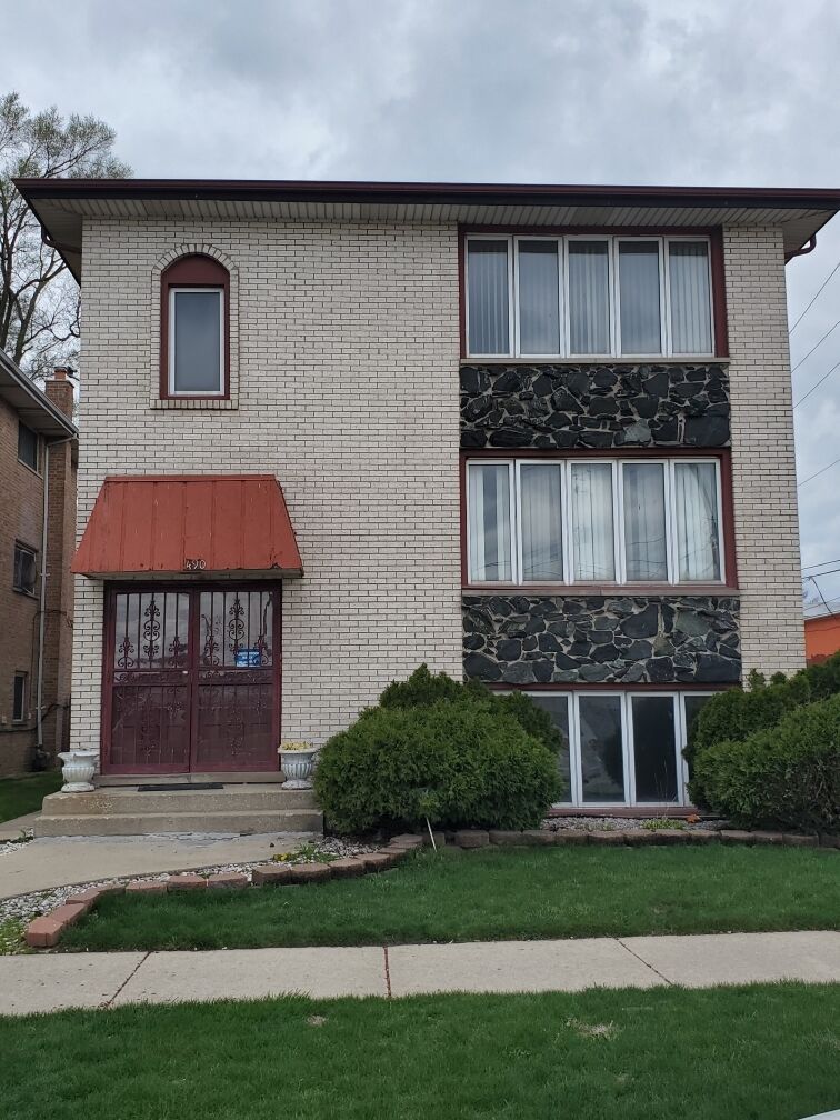 Property Photo:  490 Jeffery Avenue 3  IL 60409 
