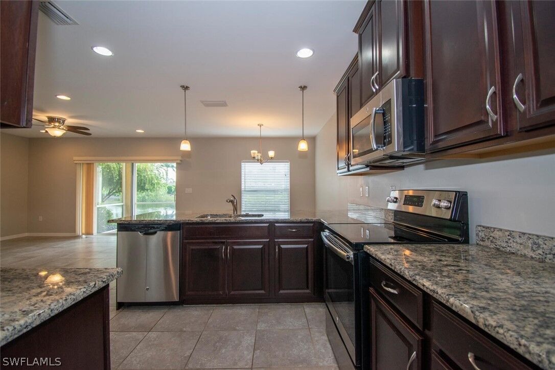 Property Photo:  4111 Wilmont Place  FL 33916 