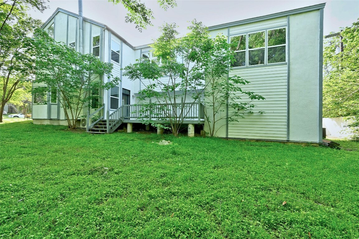 Property Photo:  2005 Tower Drive  TX 78703 