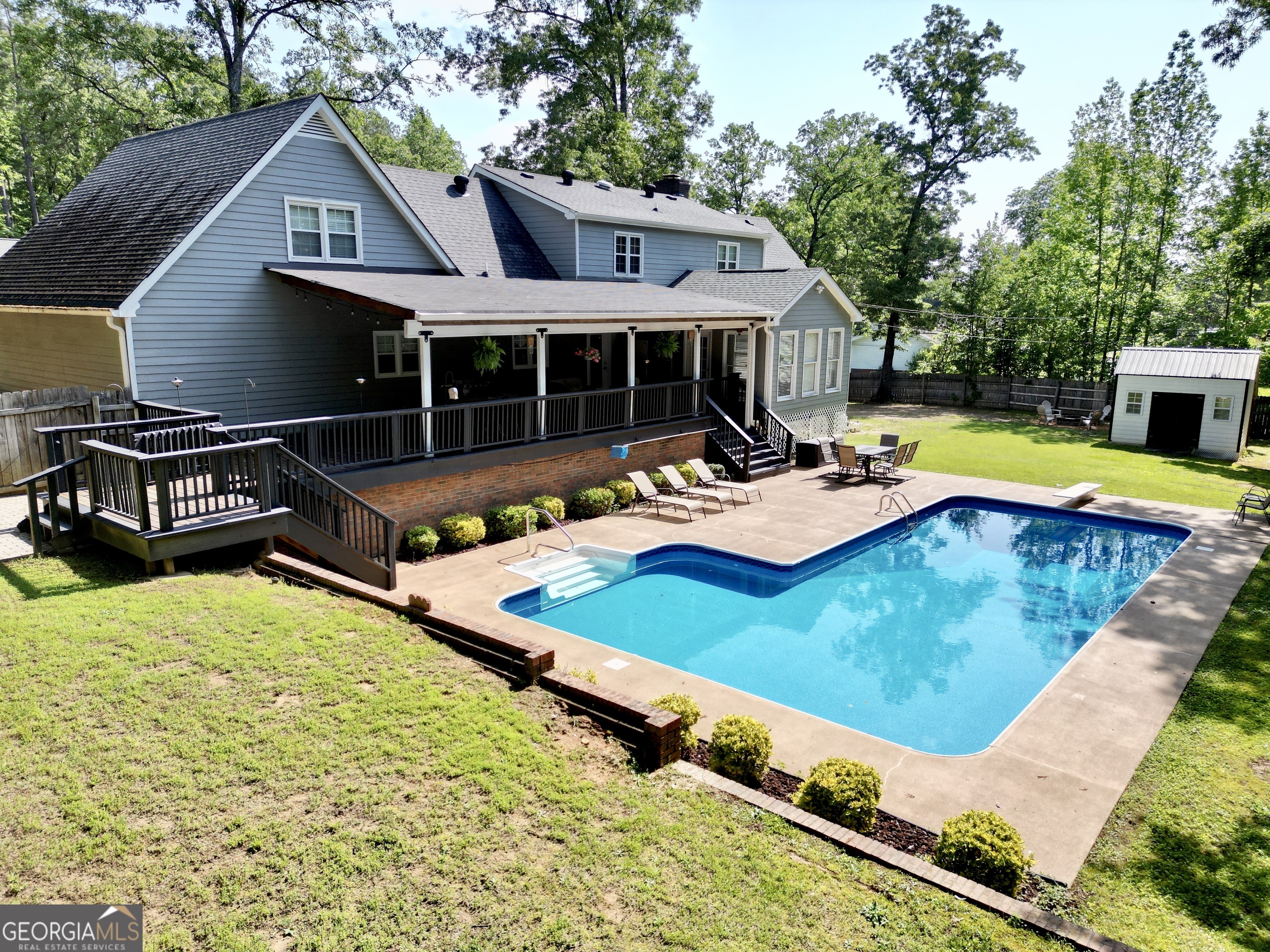 Property Photo:  1 Gregory Drive SW  GA 30165 
