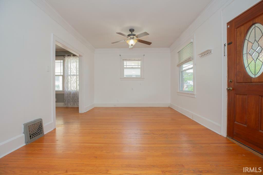 Property Photo:  621 S Runnymeade Avenue  IN 47714 