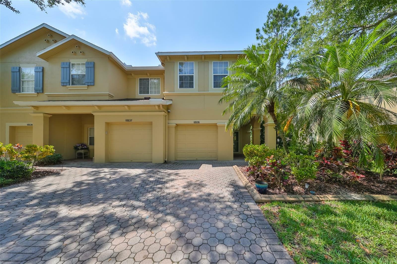 Property Photo:  10535 Shady Falls Court  FL 33578 