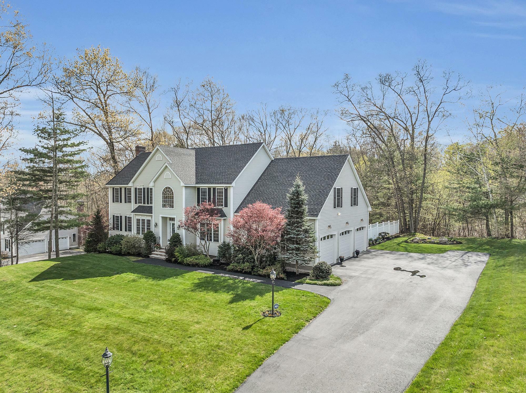Property Photo: 10 Appleton Road NH 03087