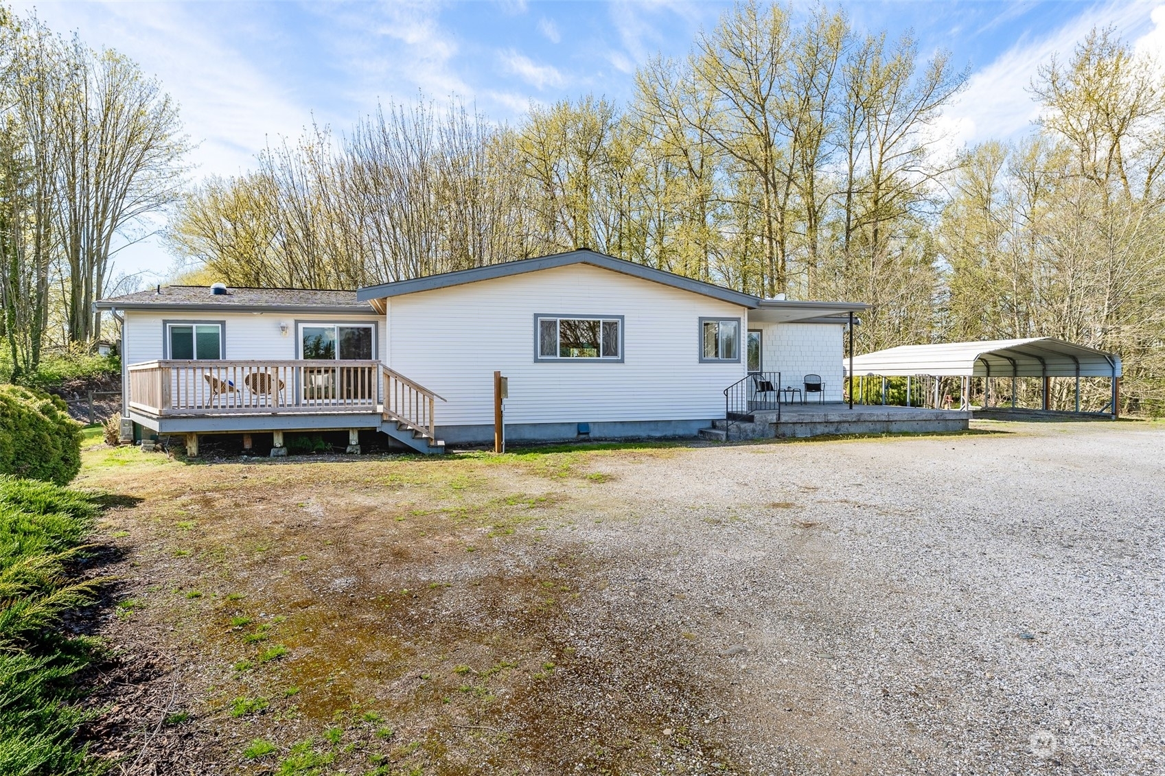 Property Photo:  940 W Axton Road  WA 98226 