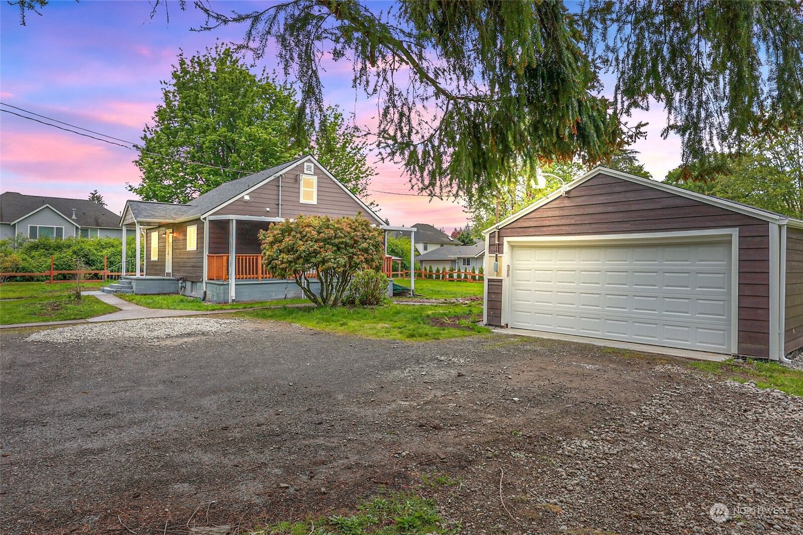 Property Photo: 3911 Boulevard Road SE WA 98501