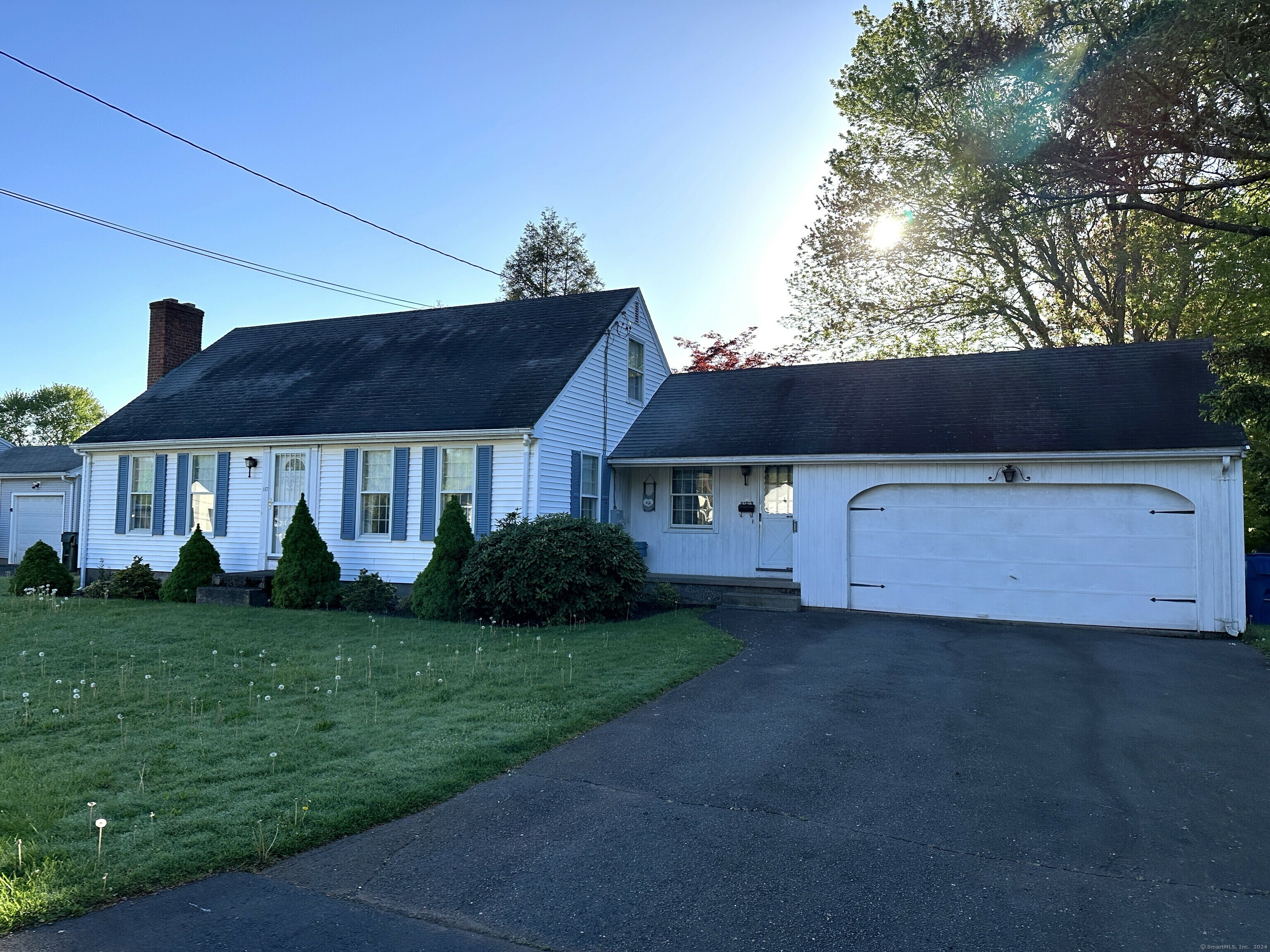 Property Photo:  117 York Road  CT 06037 