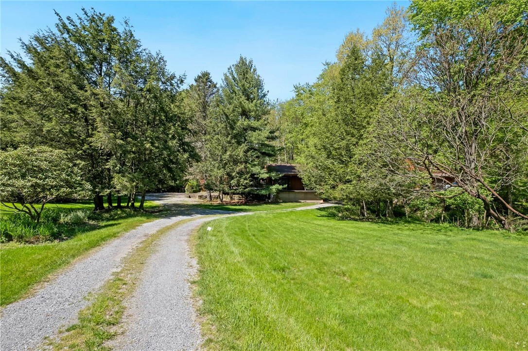 Property Photo:  830 Warrendale Bayne Rd  PA 15090 