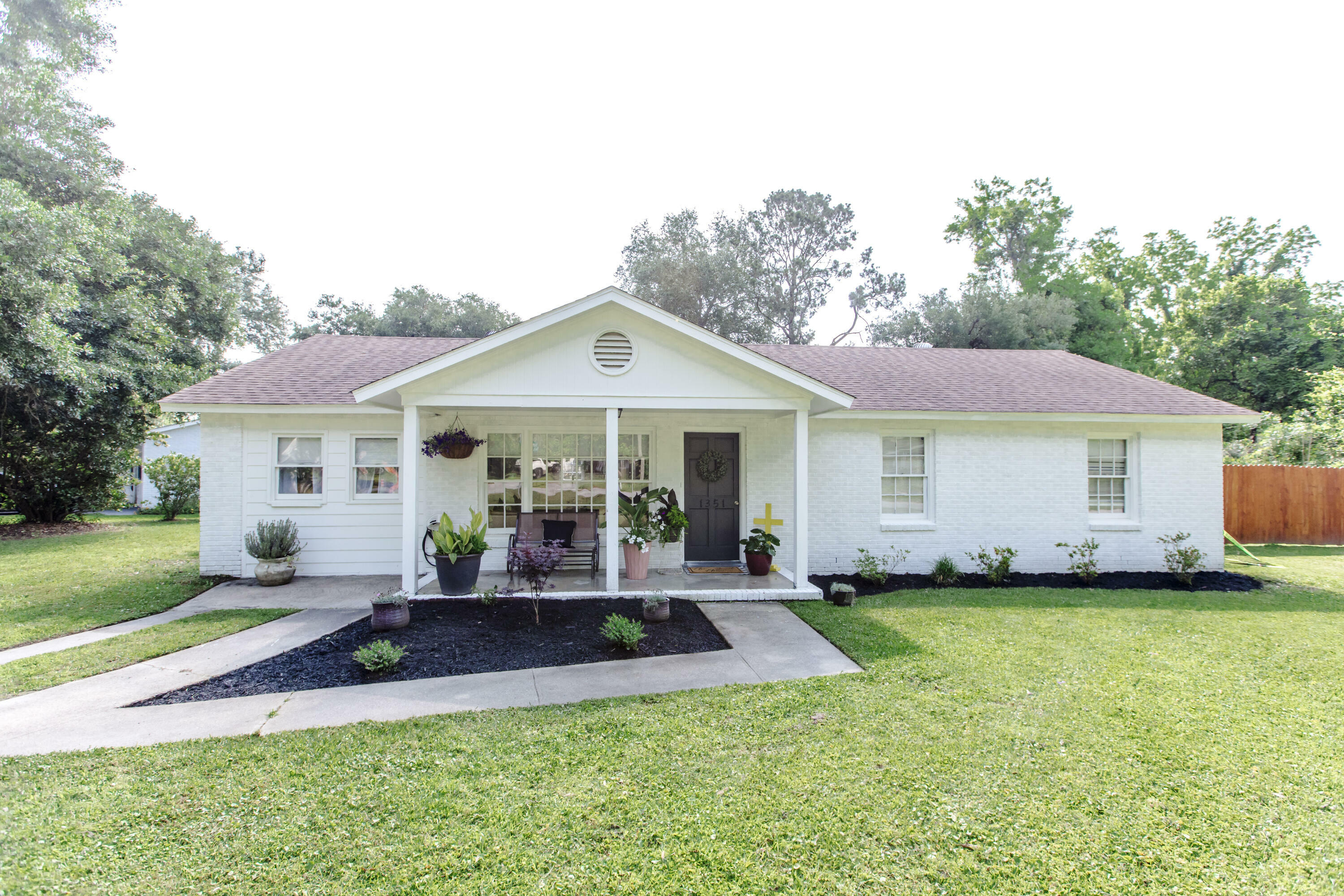 Property Photo:  1351 Pickett Street  SC 29412 