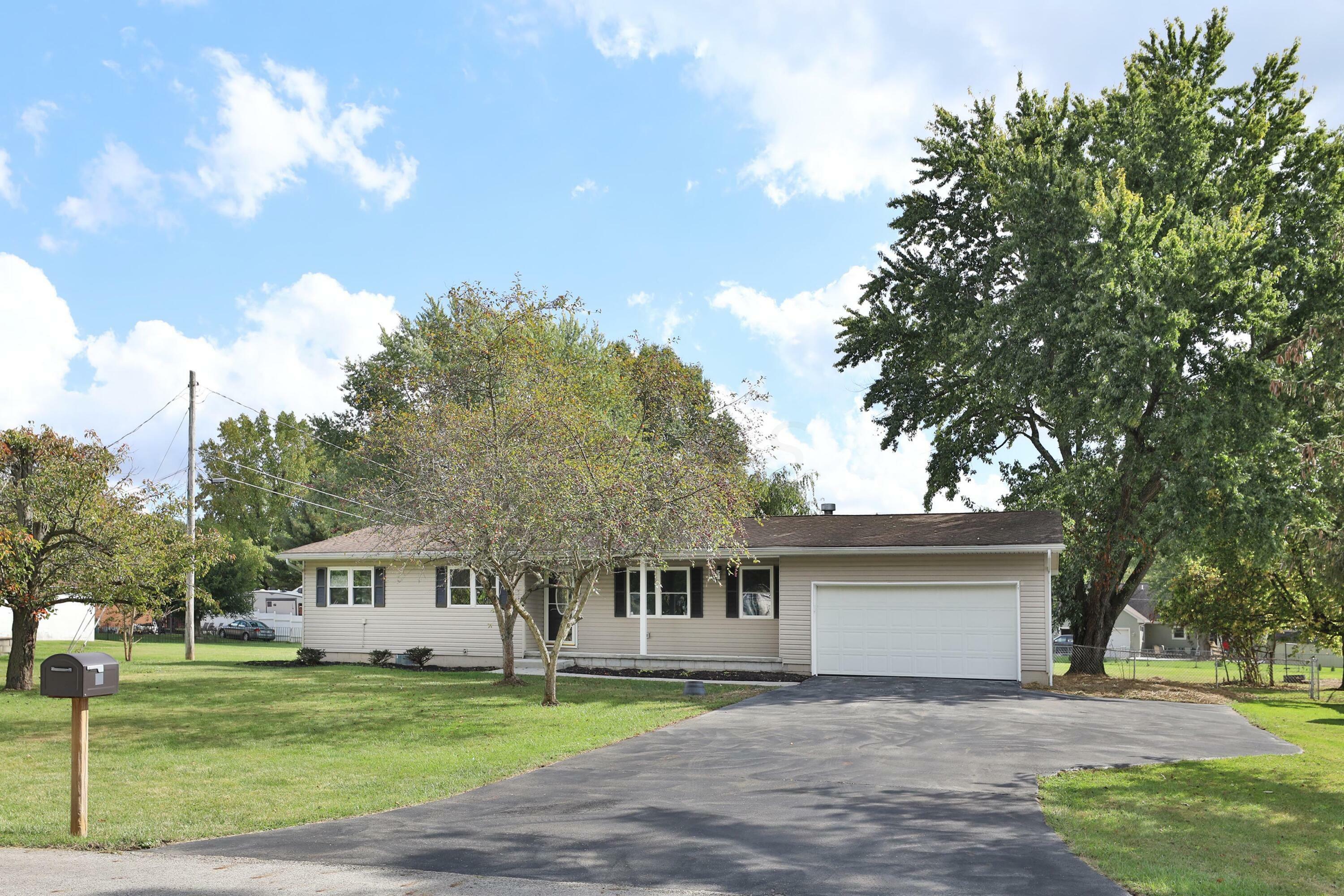 Property Photo:  41 Northview Drive  OH 43068 