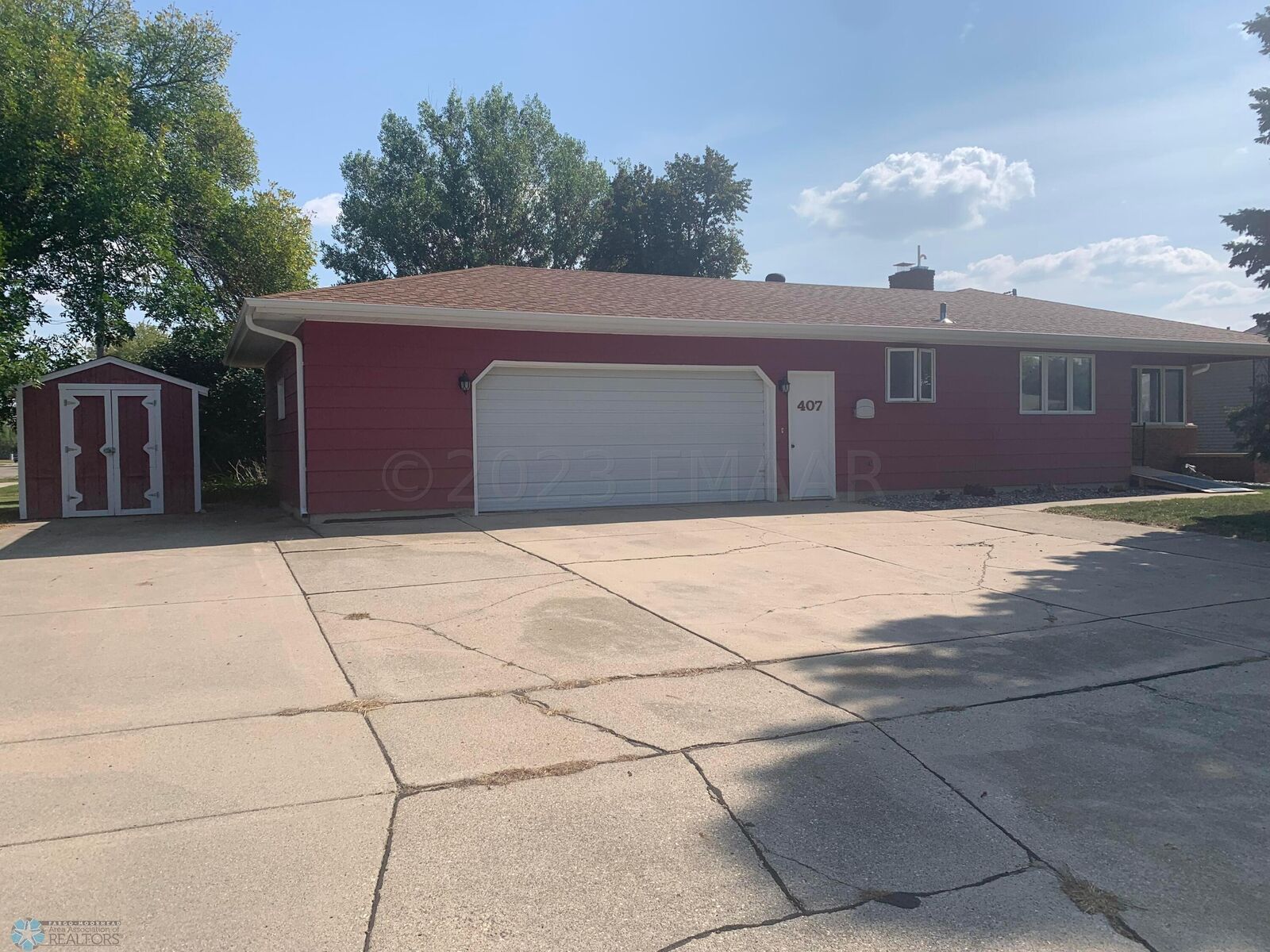 Property Photo: 407 5 Street NE MN 56529
