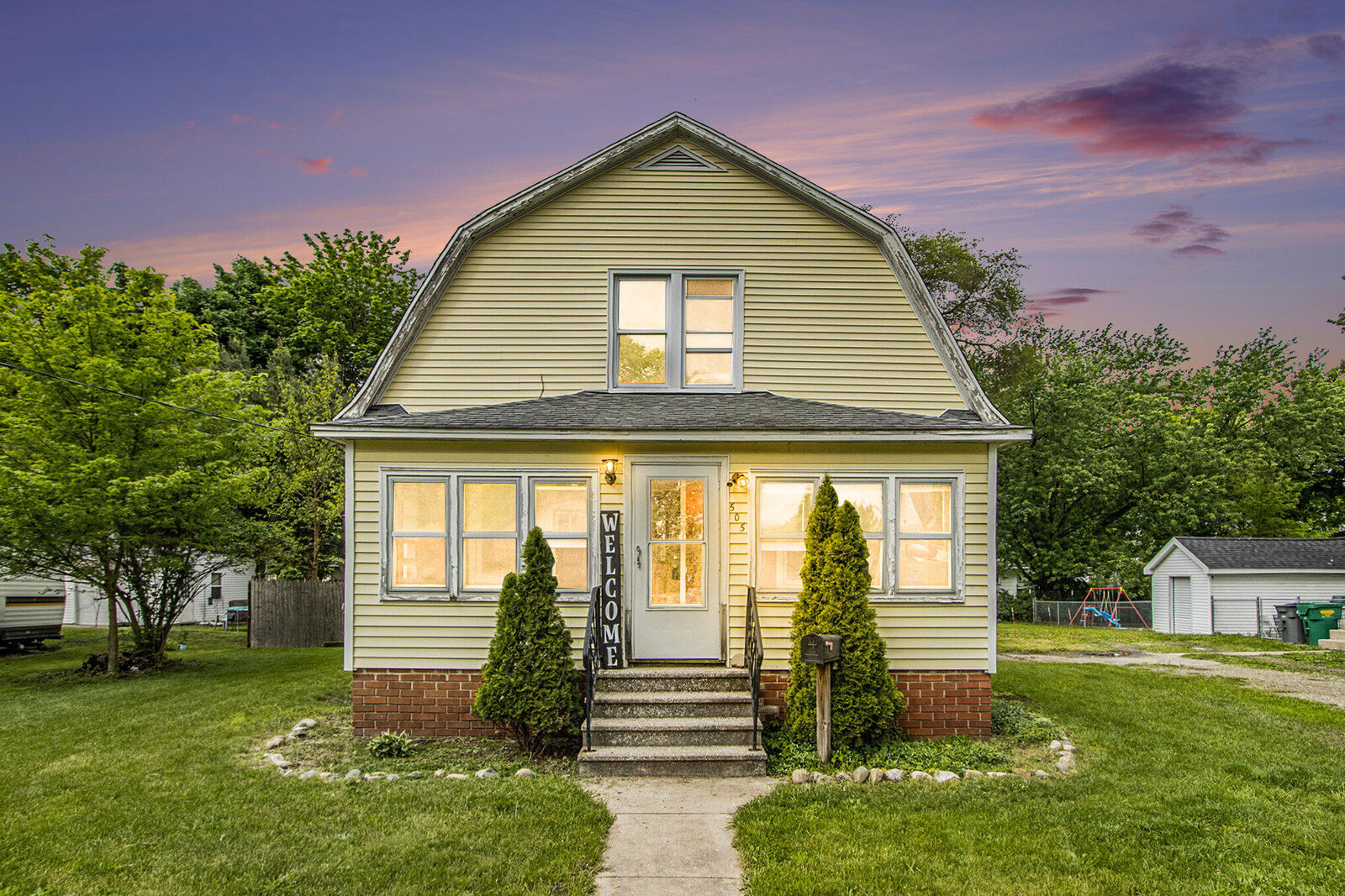 Property Photo:  505 S Clay Street  MI 49091 