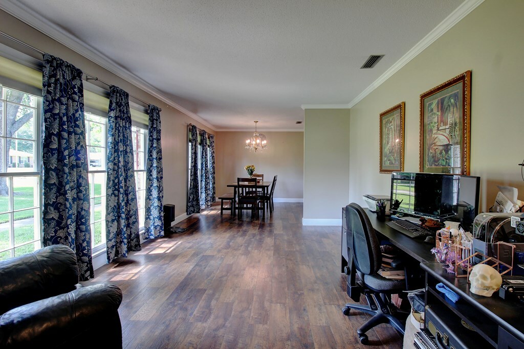 Property Photo:  2209 Saddlewood Trail  AL 36301 