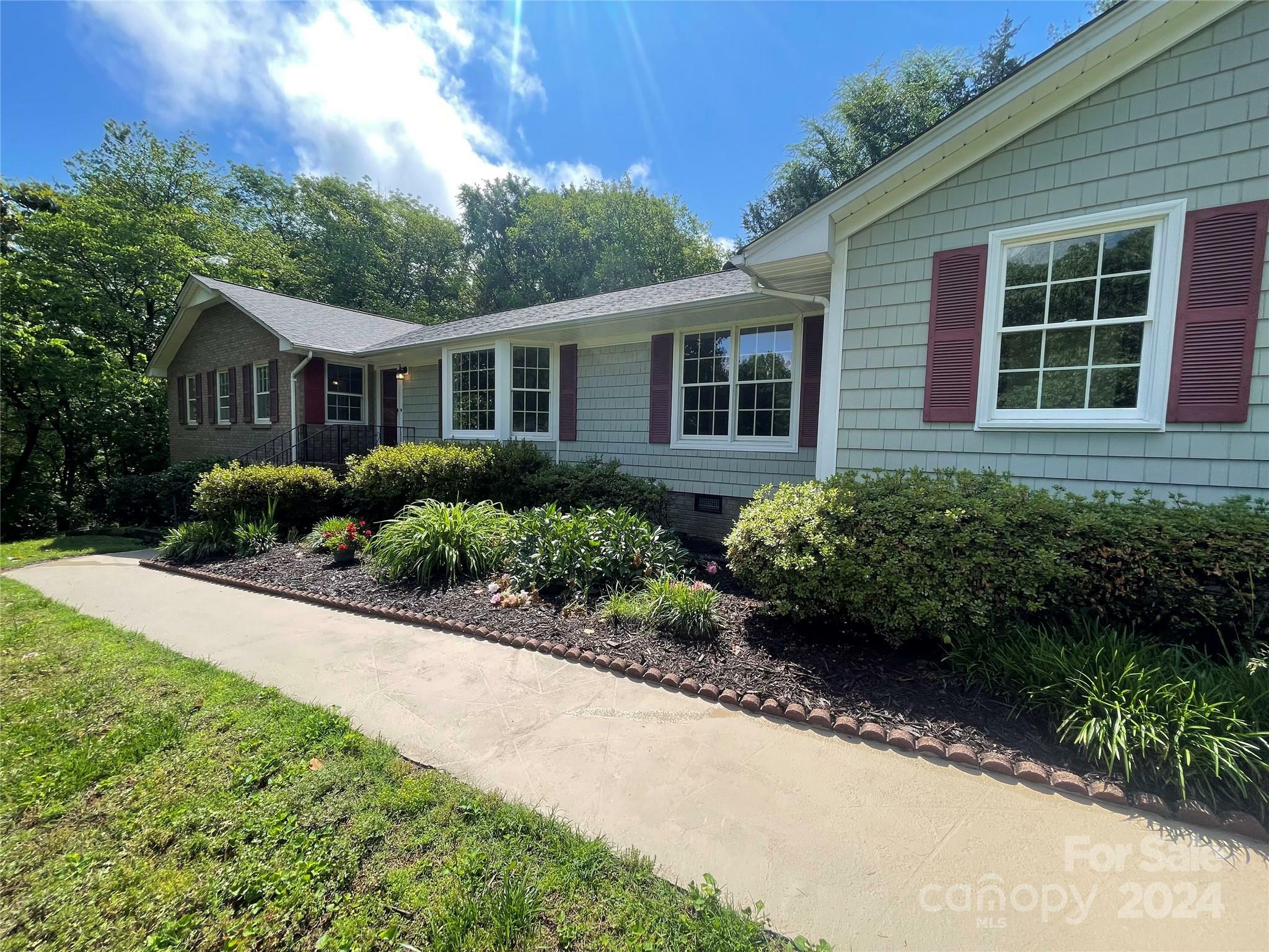 Property Photo:  889 Burrage Road  NC 28025 