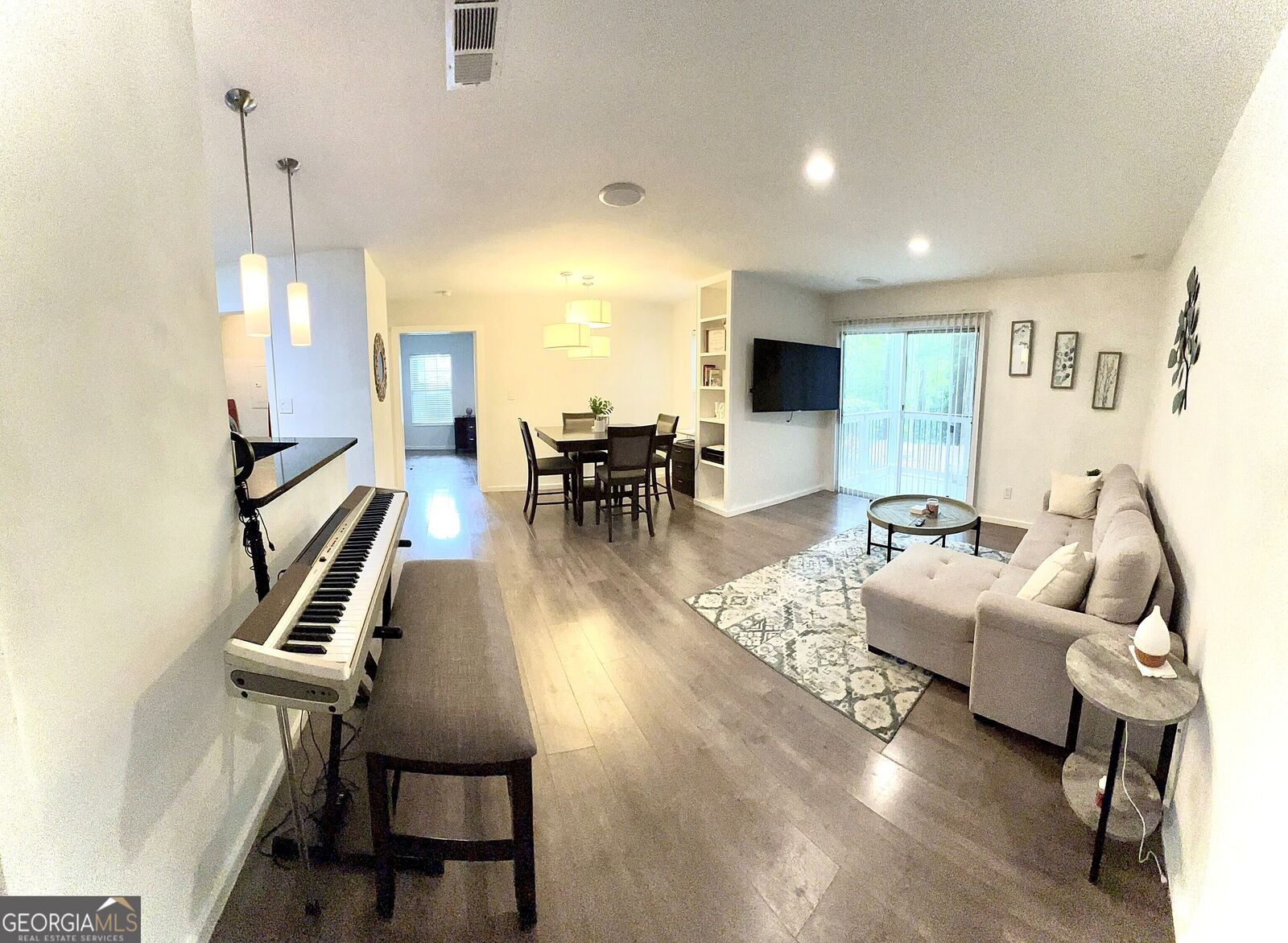 Property Photo:  2102 Santa Fe Parkway  GA 30350 