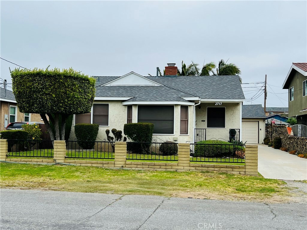 Property Photo:  2717 Monterey Street  CA 90503 