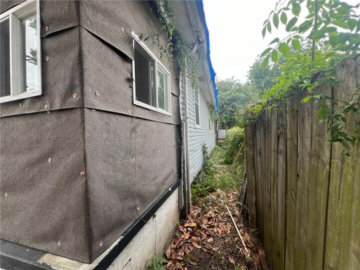 Property Photo:  1812 Feliciana Street  LA 70117 