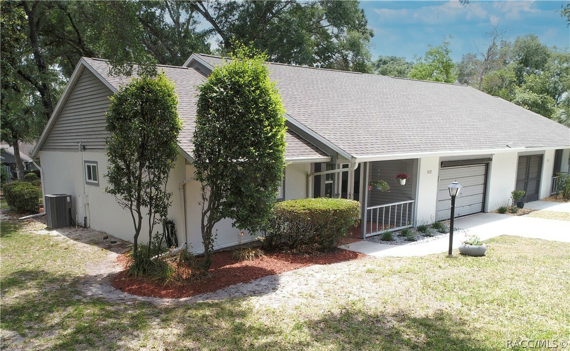 Property Photo:  657 W Wild Pine Circle  FL 34465 