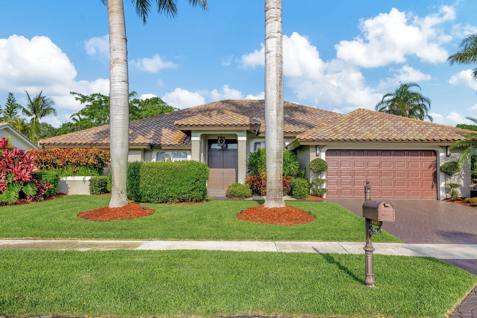 Property Photo:  4445 NW 28th Way  FL 33434 