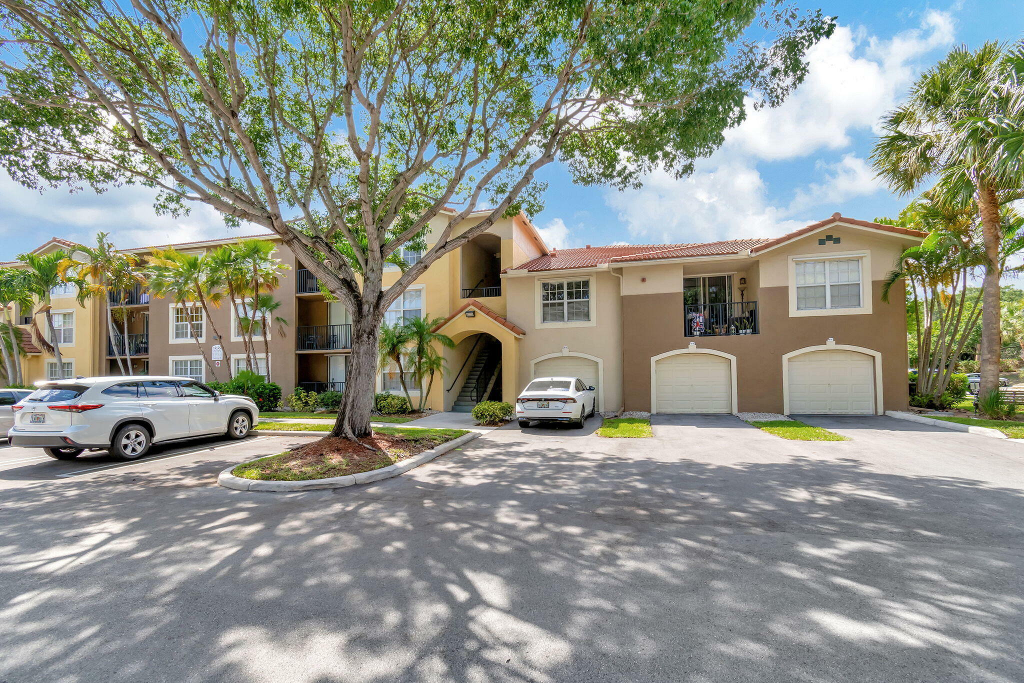 Property Photo:  15155 Michelangelo Boulevard 106  FL 33446 