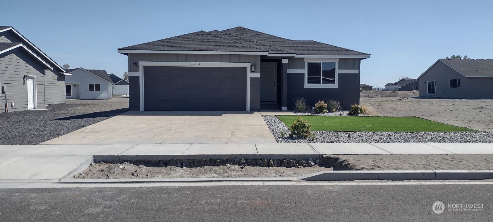 4263 W Bufflehead Boulevard  Moses Lake WA 98837 photo