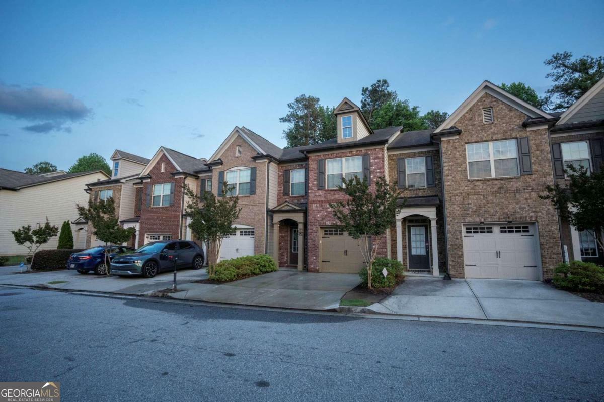 Property Photo: 1800 Garbrooke Cove GA 30046