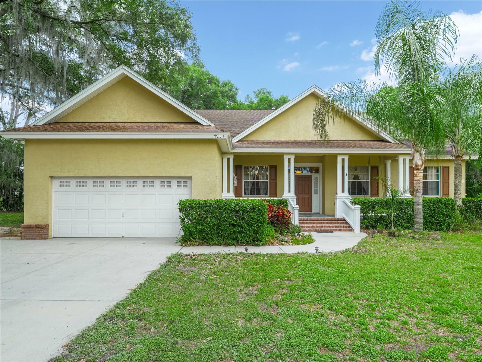 Property Photo:  7954 Kathleen Road  FL 33810 