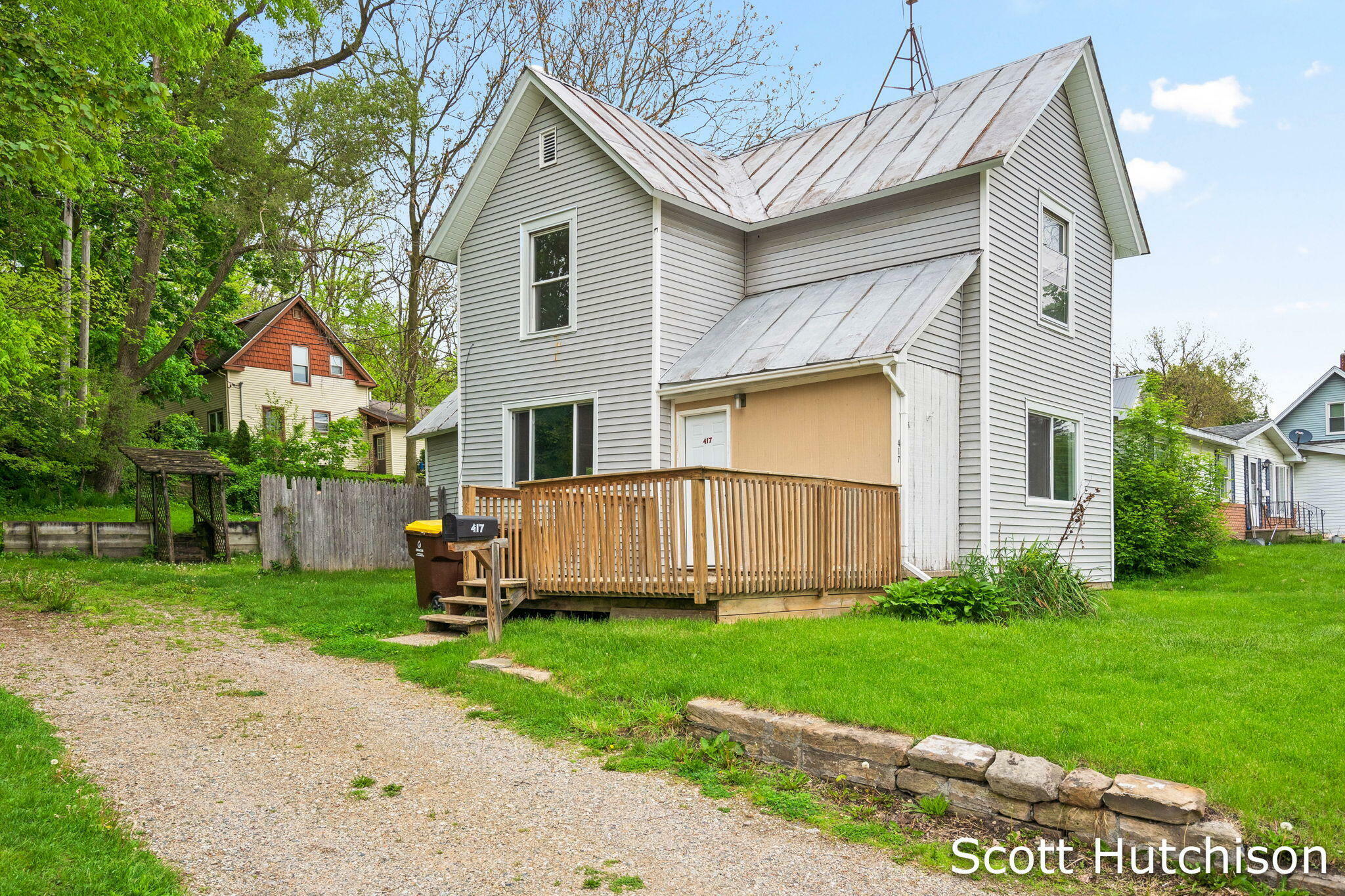 Property Photo:  417 Division Street  MI 48846 