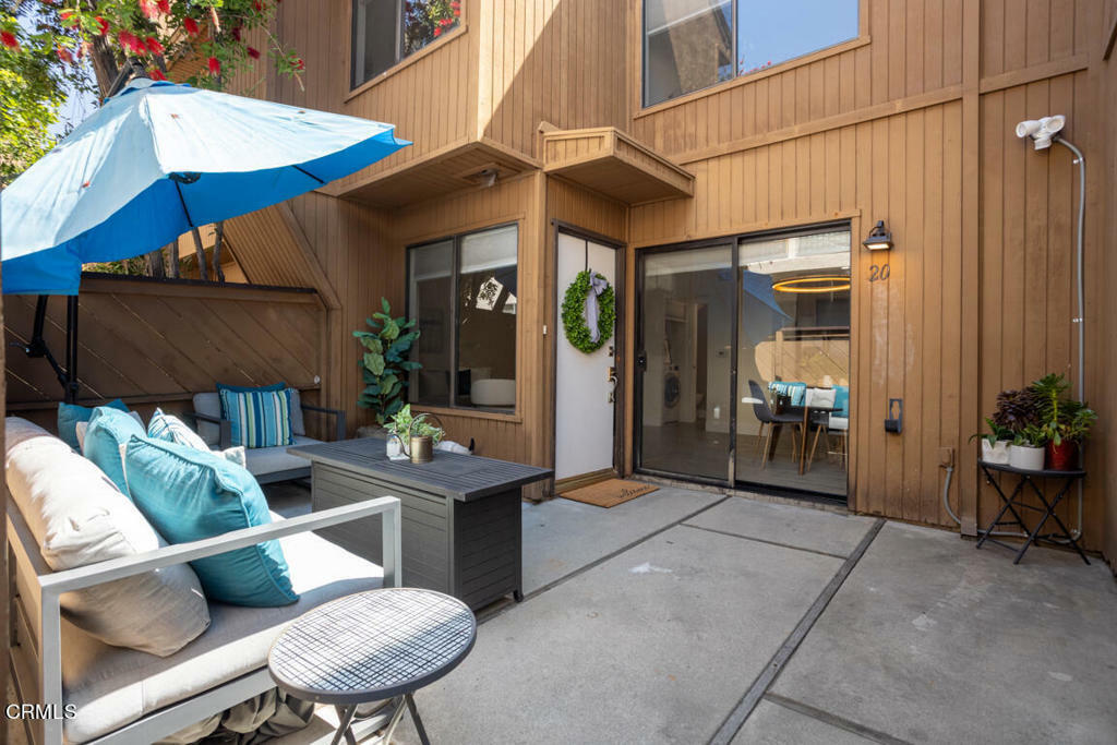 Property Photo: 100 Hurlbut Street 20 CA 91105