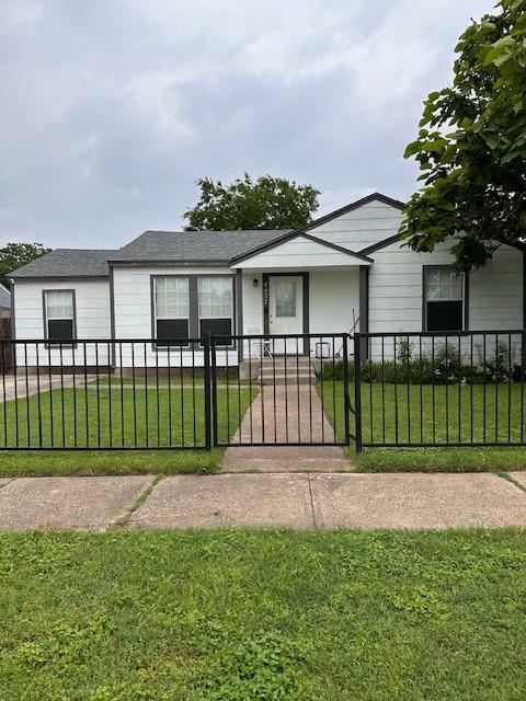 Property Photo:  4427 Hopkins Avenue  TX 75209 