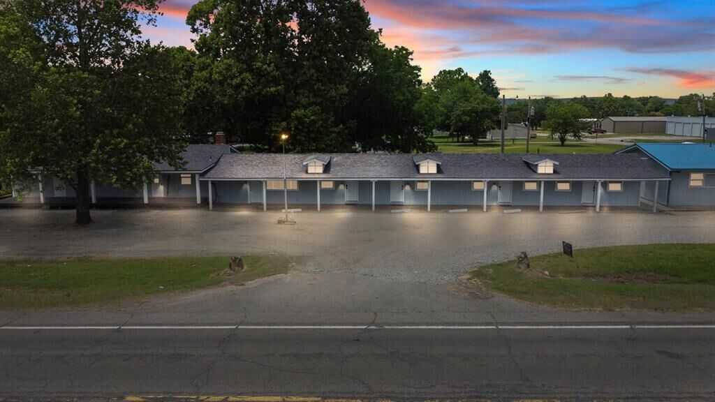 Property Photo:  10196 N Highway 71  OK 74462 