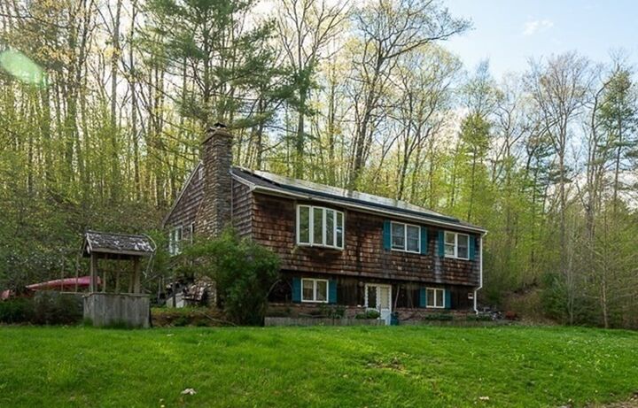 172 N Brookfield Rd  Oakham MA 01068 photo