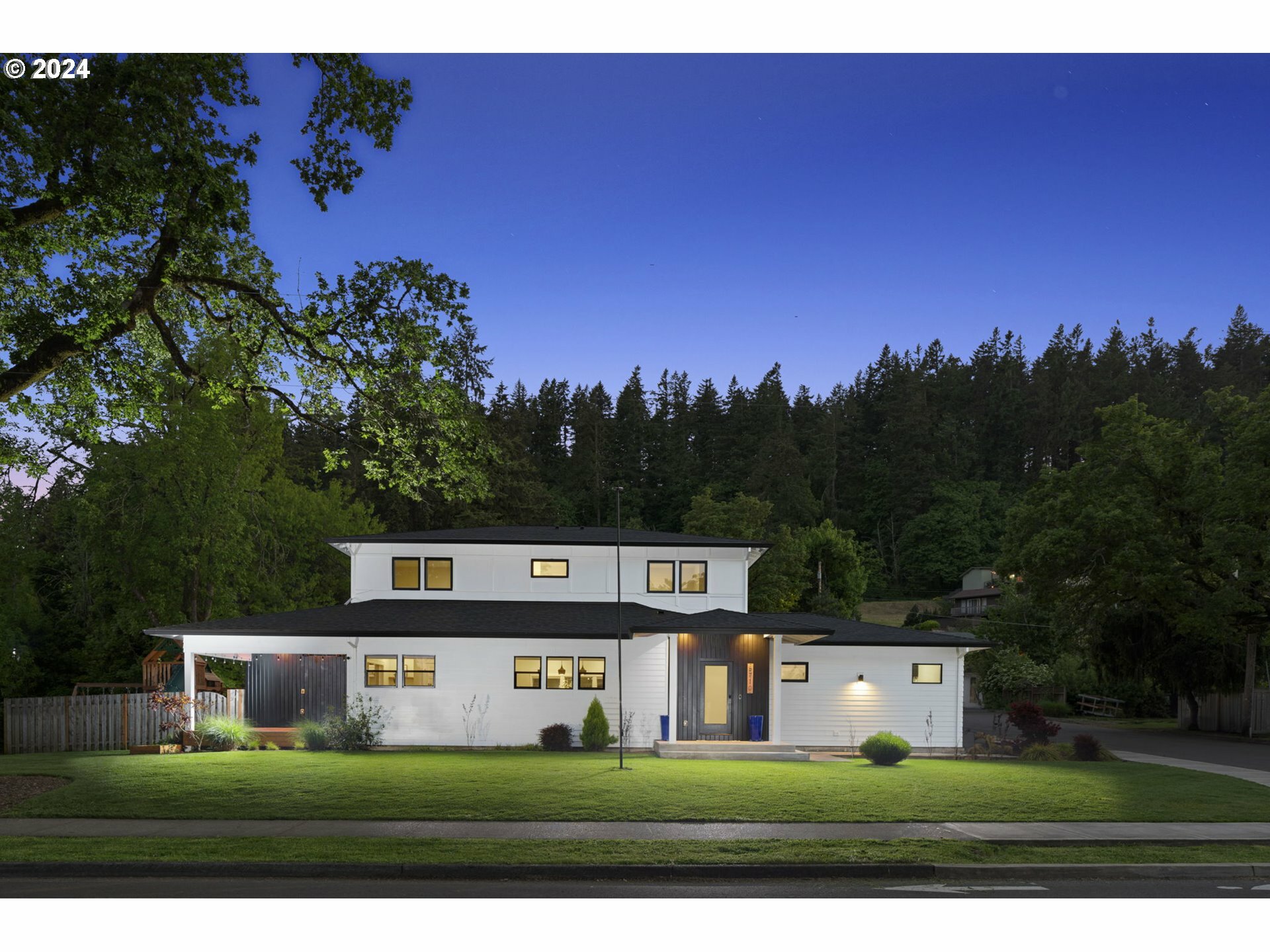 Property Photo: 5710 W A St OR 97068
