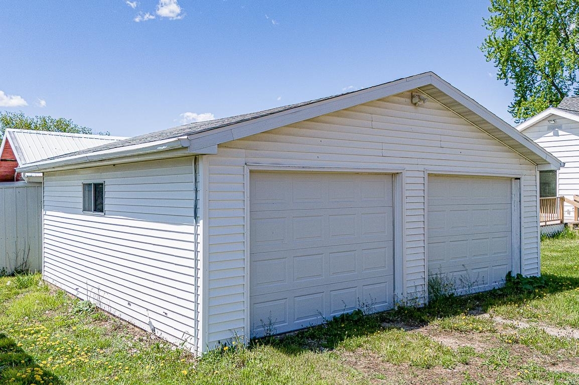 Property Photo:  W10057 Baler Road  WI 54944-9665 