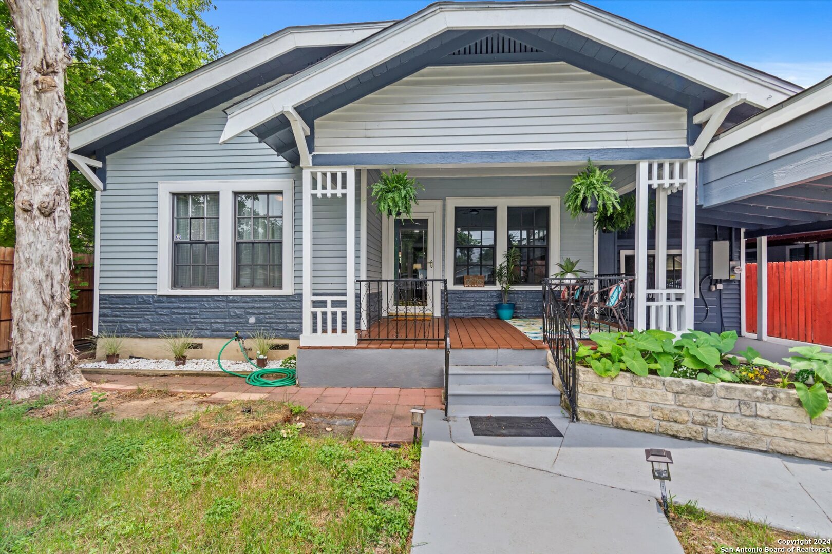 Property Photo:  326 Fairview Ave  TX 78223 