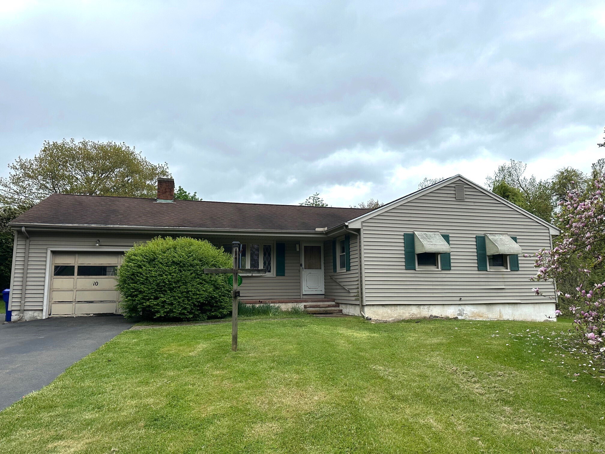 Property Photo:  10 Marshall Place  CT 06405 
